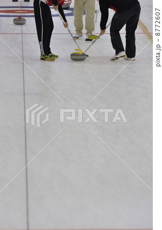 ウインタースポーツ 氷上 スポーツ ブラシの写真素材