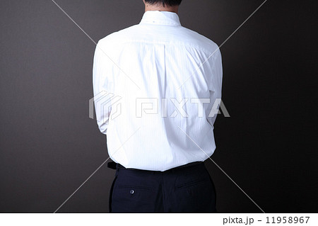 ビジネスマン 男性 ワイシャツ 背中の写真素材