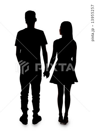 シルエット 恋人 キス 全身の写真素材