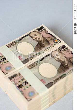 紙幣 一万円札 札束 1000万円の写真素材