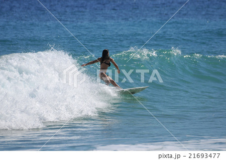 Surfin 波 Surfing かっこいいの写真素材