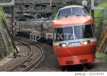 乗り物 特急電車 特急列車 ロマンスカーの写真素材