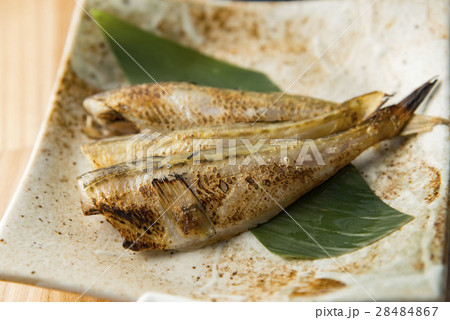 焼き魚 ハタハタ 食べ物 焼きハタの写真素材