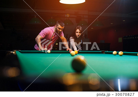 玉突き ゲームの写真素材