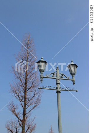 街灯 レトロ レトロ風 ガス灯の写真素材
