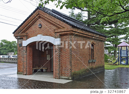 旧消防ポンプ小屋 レンガの写真素材 旧消防ポンプ小屋 レンガの写真素材
