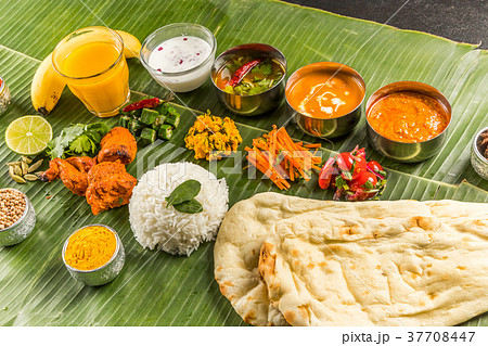 典型的なインドカレー Typical Indian Curry Setの写真素材