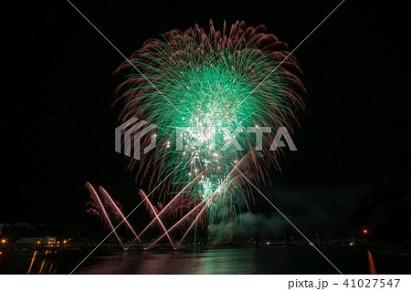 花火 三隈川 日田市 川開きの写真素材