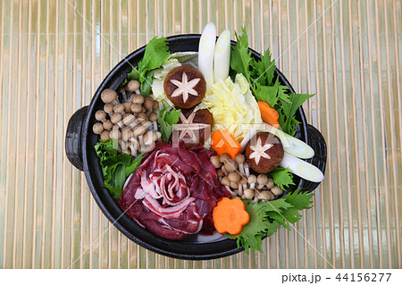 ぼたん鍋の写真素材