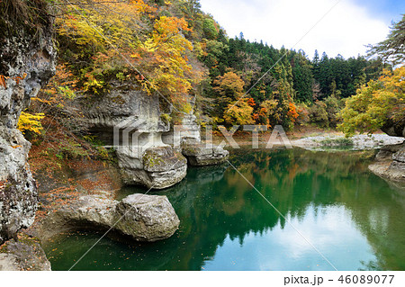 美麗! 峠の岪 へつり 福島県 高精細 プリント 写真 塔のへつりの写真素材 - PIXTA