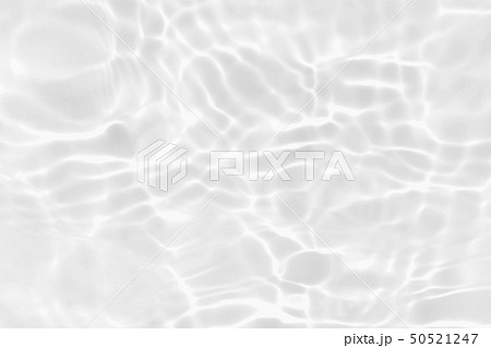 プール 水面 透明 波紋の写真素材