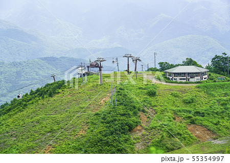 白馬岩岳ゴンドラリフトの写真素材 Pixta