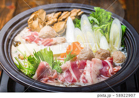 鍋物 食べ物 鴨鍋 湯気の写真素材