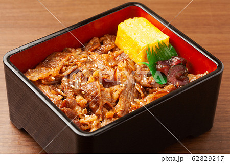 焼肉弁当の写真素材