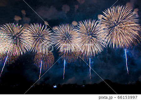 背景 待ち受け 夏祭り 壁紙の写真素材