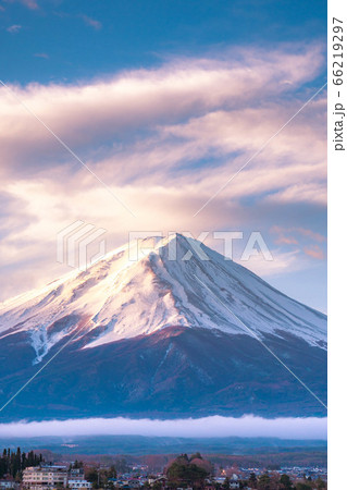 あかね雲の写真素材 - PIXTA