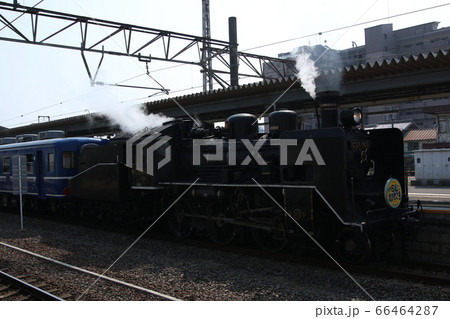 黒色 白黒 蒸気機関車 Slの写真素材 Pixta