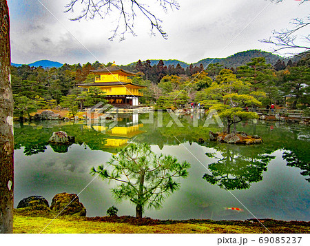 鳳凰像 金閣寺 鳳凰の写真素材