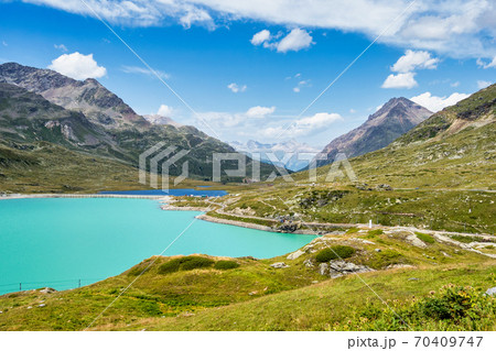 ラーゴビアンコ 白い湖 風景 スイスの写真素材