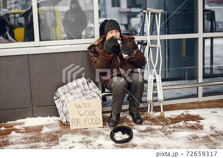 切ない 冬の写真素材