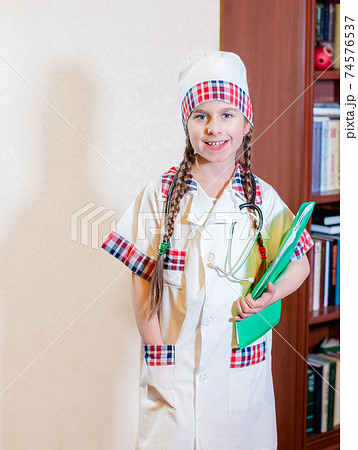 赤ちゃん 白人 人物 外国人 楽しい 笑う 笑顔の写真素材