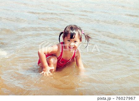 こども 昭和の風景 小学生 女子の写真素材