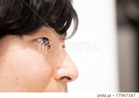 一重瞼 顔の写真素材