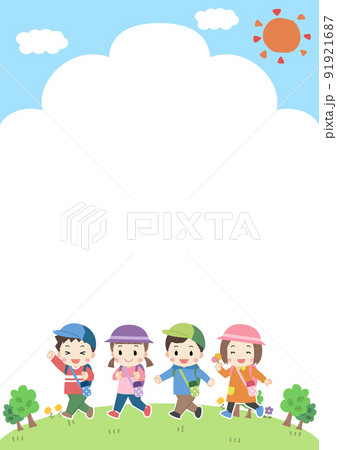 子供 遠足 登山 イラストのイラスト素材