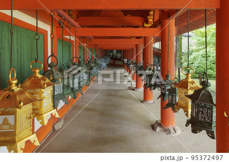 釣り灯籠の写真素材 - PIXTA