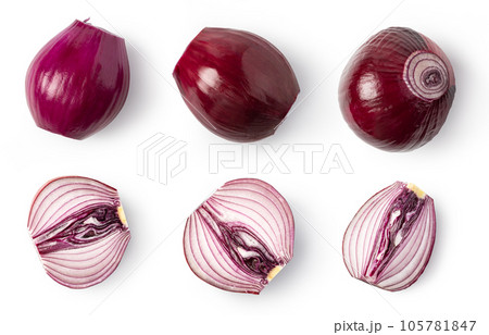 Onions being grated – License Images – 12337962 ❘ StockFood