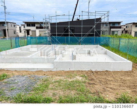 完成した新築一戸建て住宅用の基礎工事