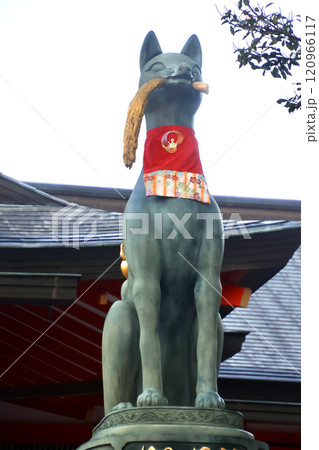 お稲荷さん キツネ 石像 神社の写真素材 - PIXTA お稲荷さん キツネ 石像 神社の写真素材 - PIXTA