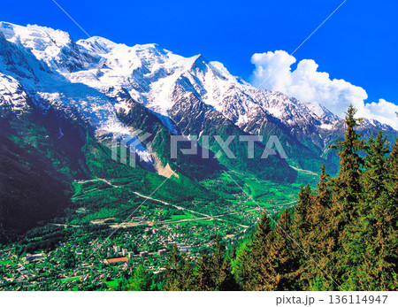 モンブラン 山の写真素材 - PIXTA