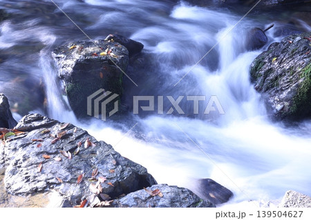 川のある風景の写真素材 - PIXTA